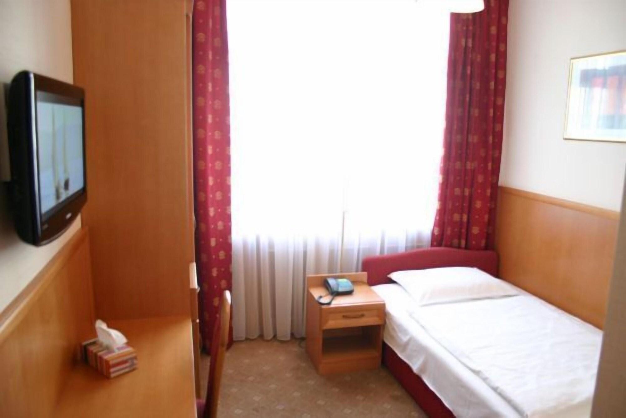 Hotel Corvinus - Newly Renovated Wien