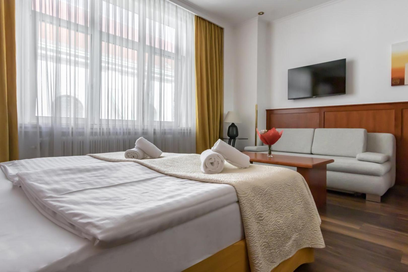 Corvinus - Newly Renovated Viena